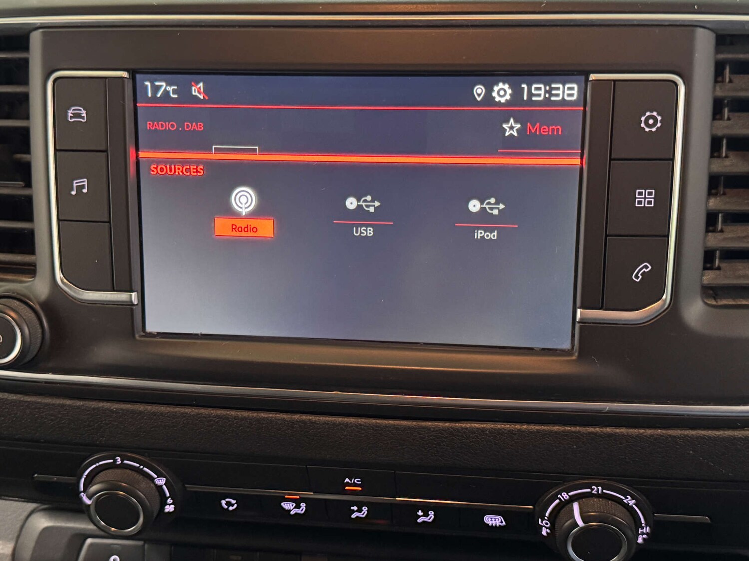 Used Citroen Dispatch 2022 for sale - 75822784: Photo 18