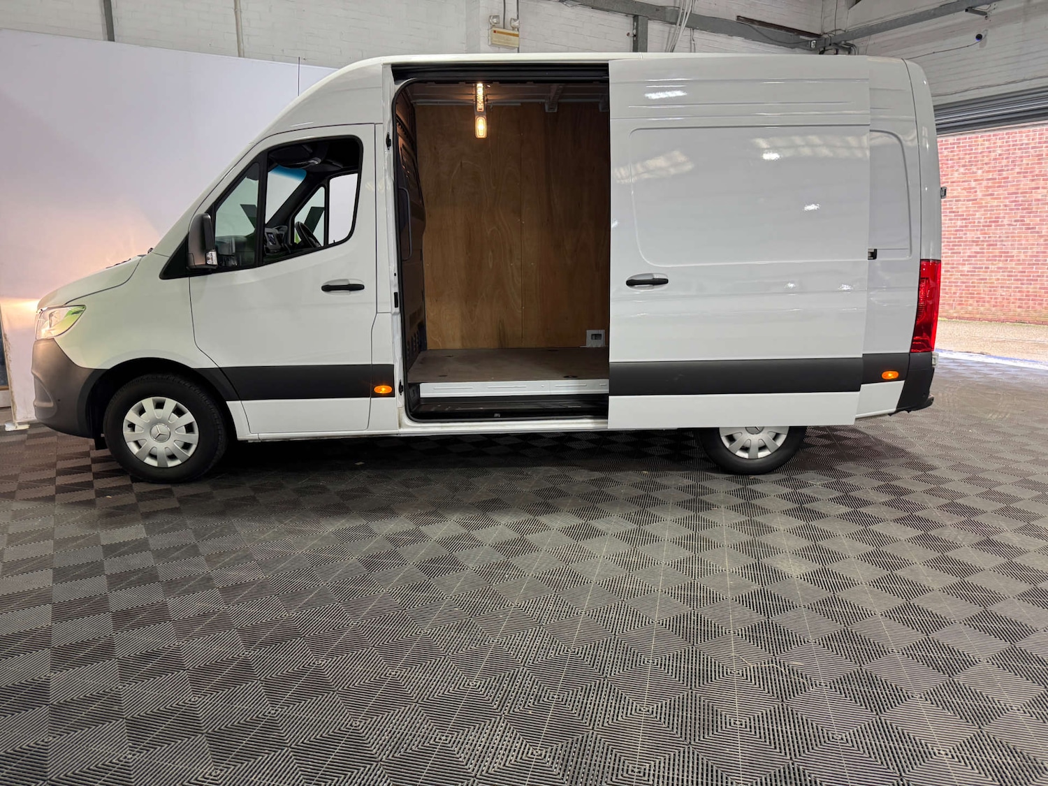 Used Mercedes-Benz Sprinter 2024 for sale - 77476399: Photo 6