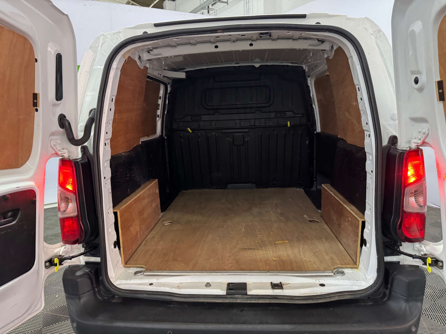 Used Peugeot Partner 2019 for sale - 78105707: Photo 3