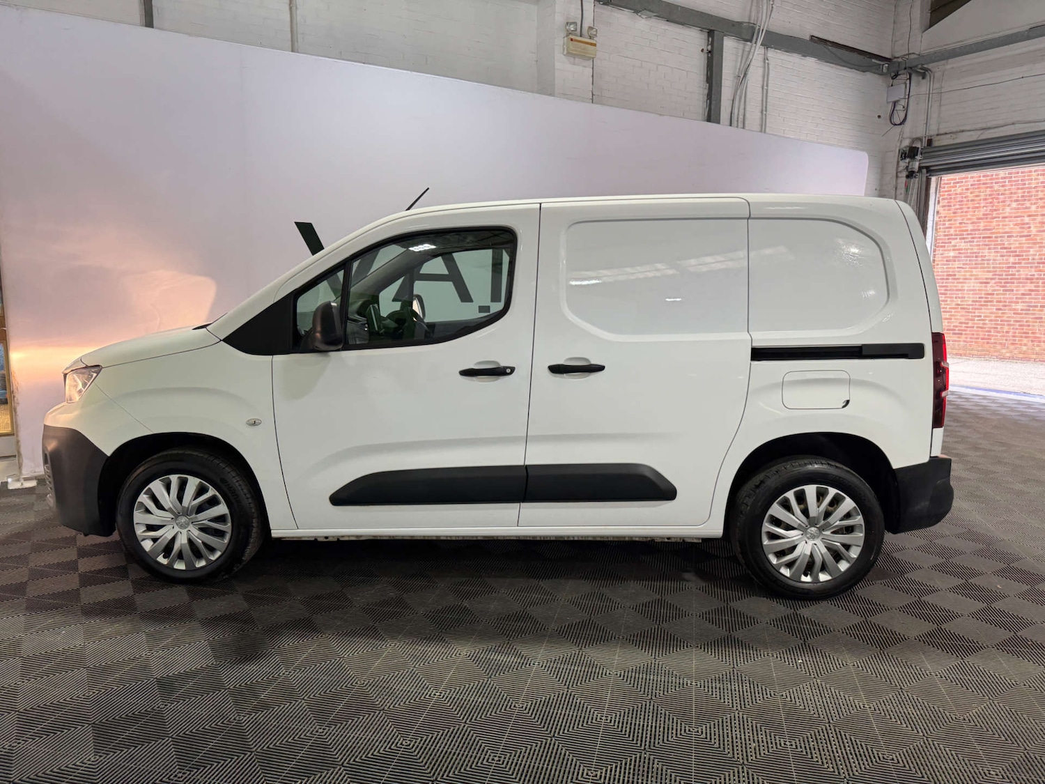 Used Peugeot Partner 2019 for sale - 78105707: Photo 4
