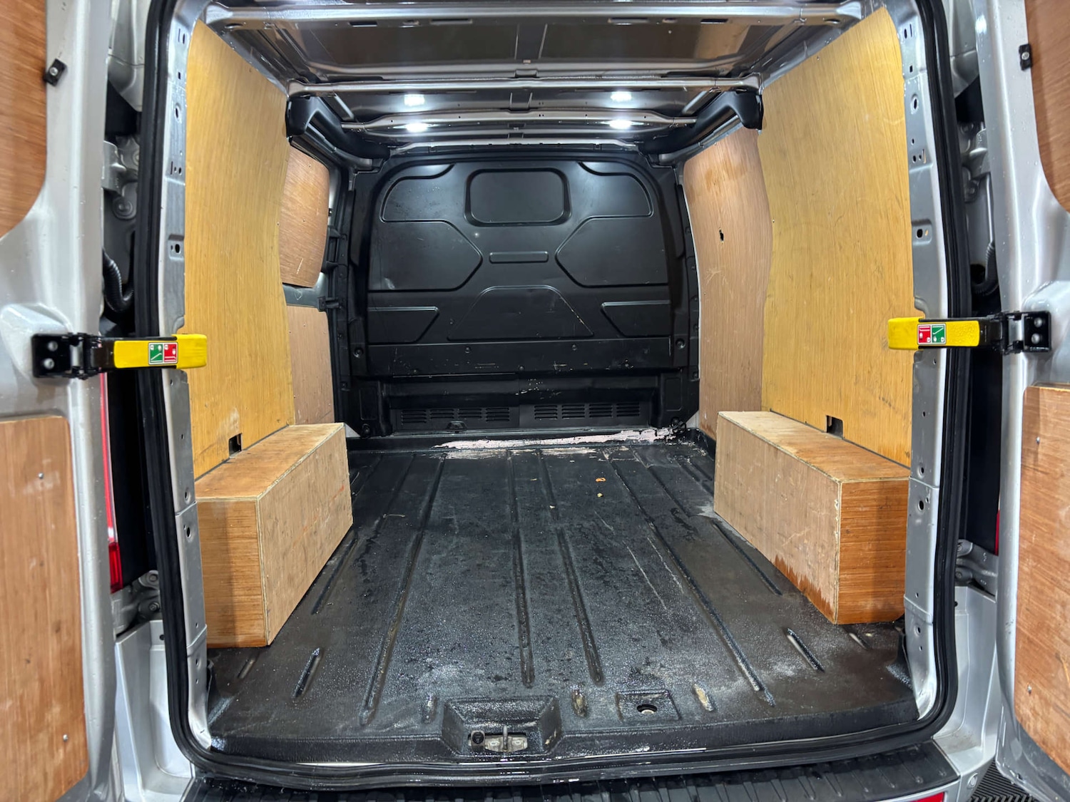 Used Ford Transit Custom 2021 for sale - 76601162: Photo 25