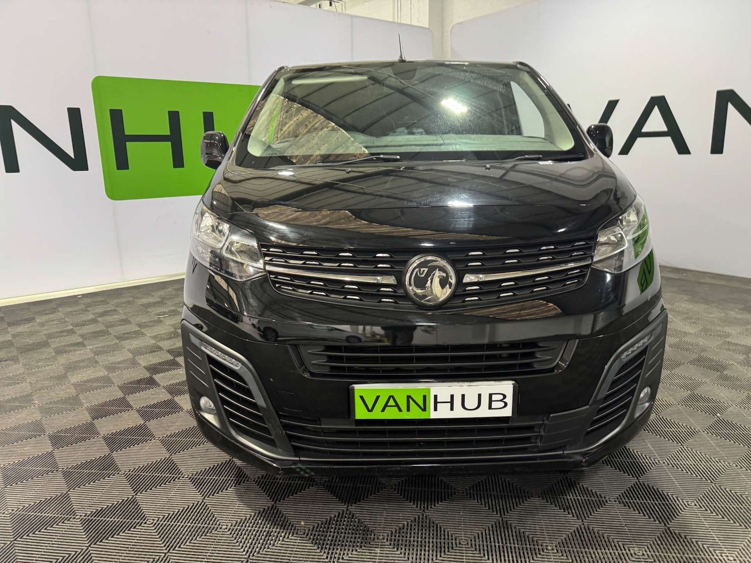 Used Vauxhall Vivaro 2021 for sale - 76642940: Photo 2