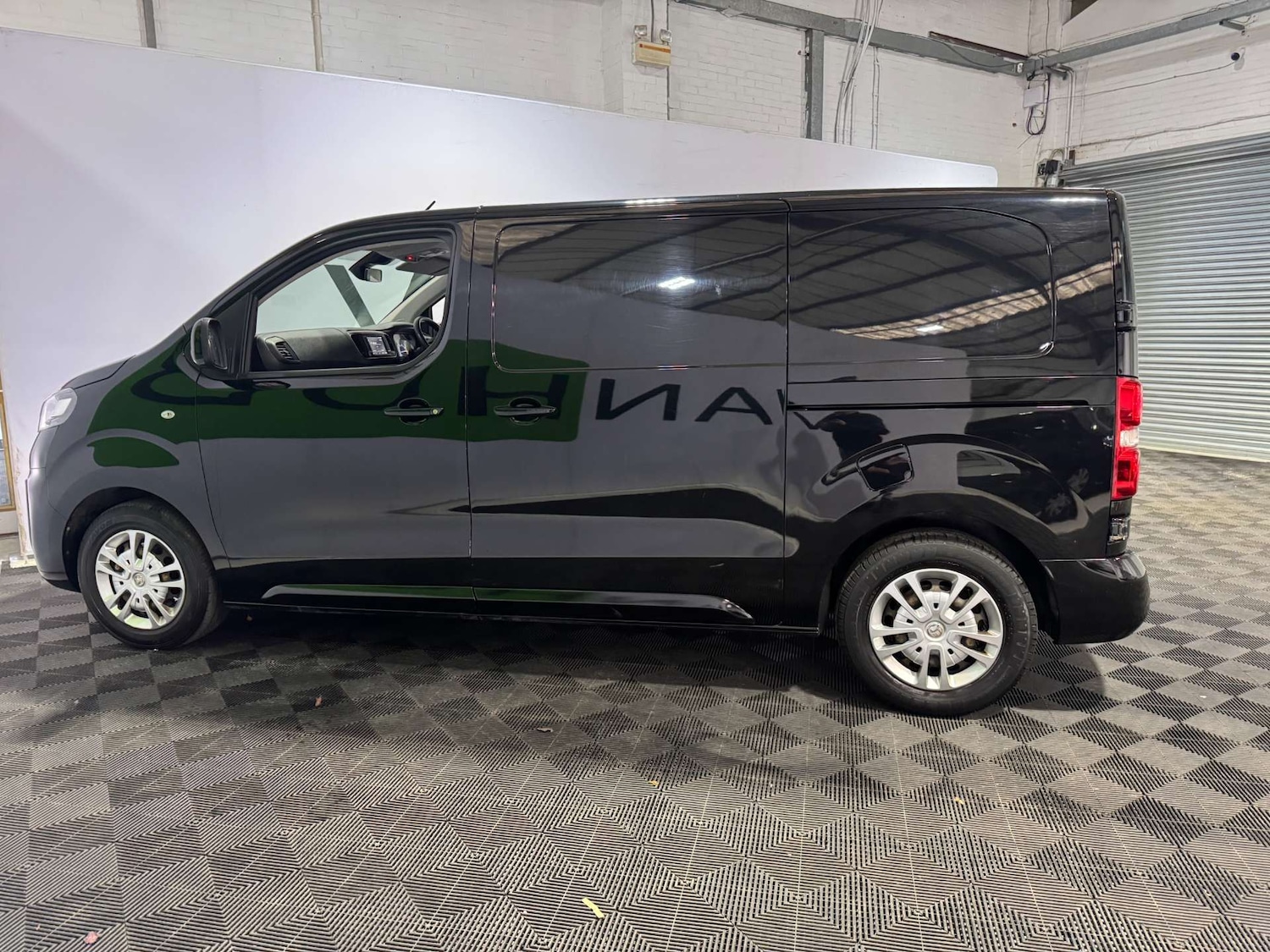 Used Vauxhall Vivaro 2021 for sale - 76642940: Photo 4