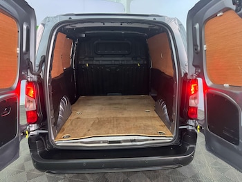 Used Citroen Berlingo 2024 for sale - 79380657: Photo
