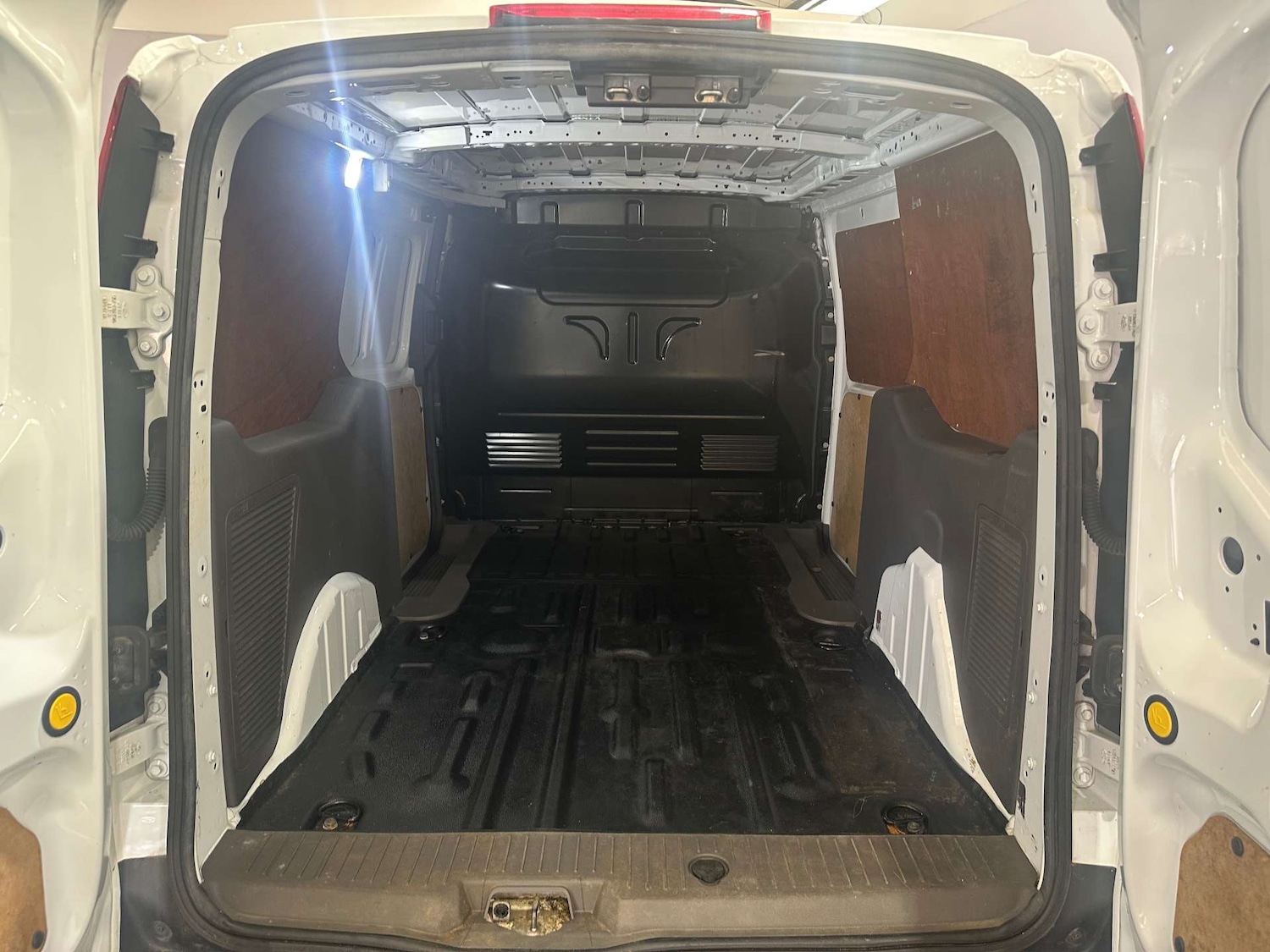 Used Ford Transit Connect 2020 for sale - 76601686: Photo 27