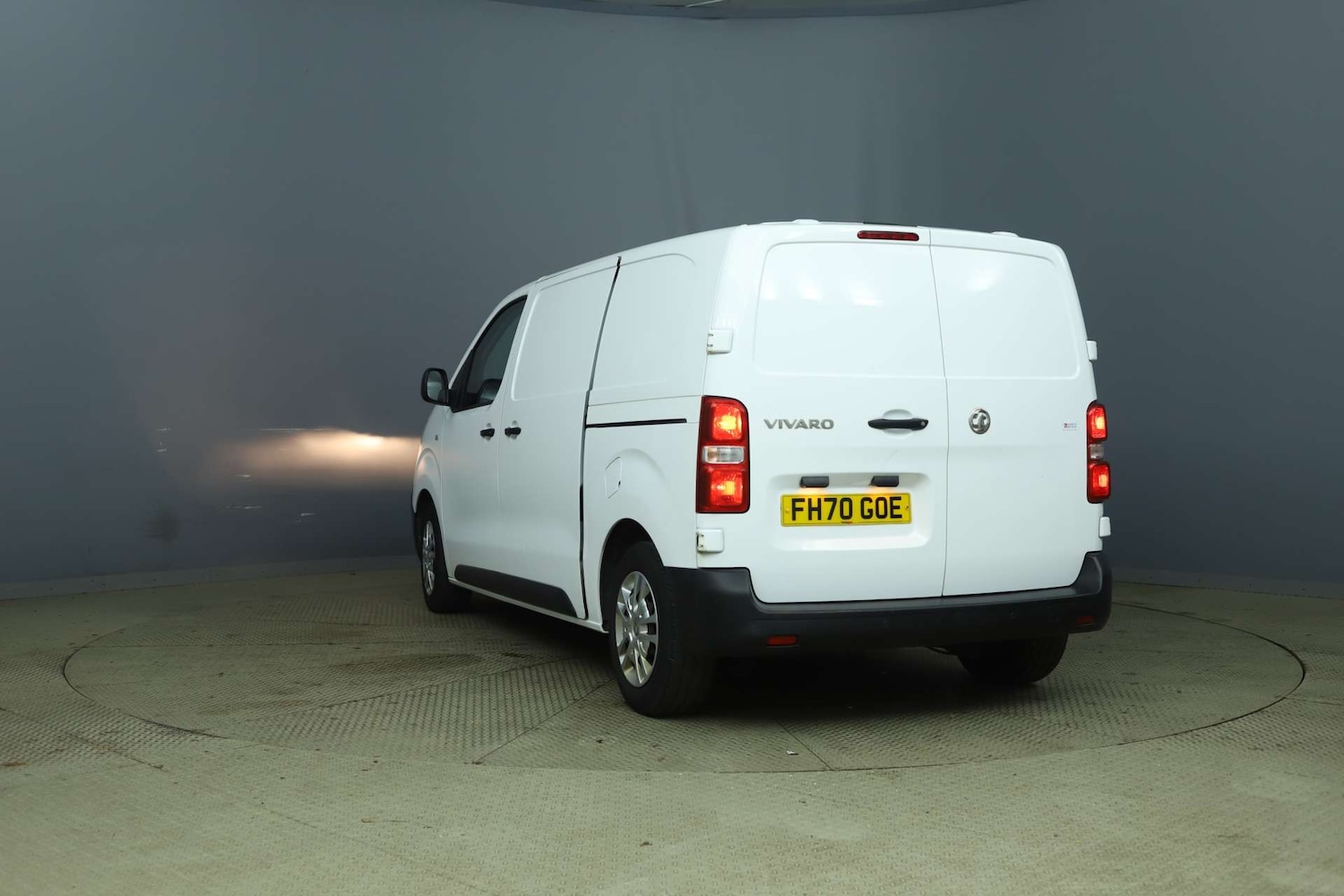 Used Vauxhall Vivaro 2020 for sale - 76490998: Photo 5