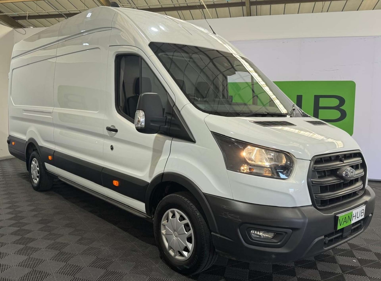 Used Ford Transit 2024 for sale - 76255856: Photo 1