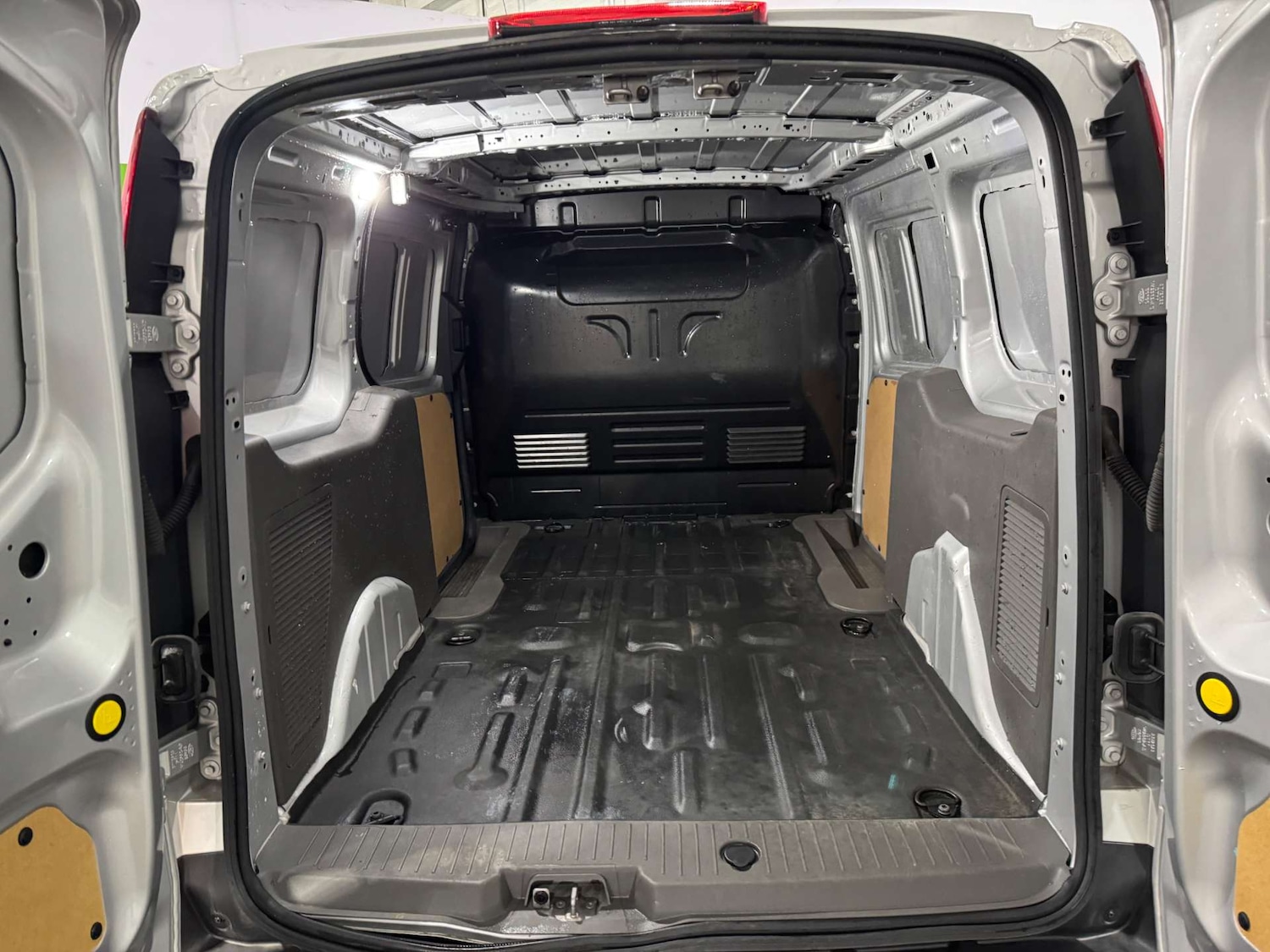 Used Ford Transit Connect 2024 for sale - 77045720: Photo 31