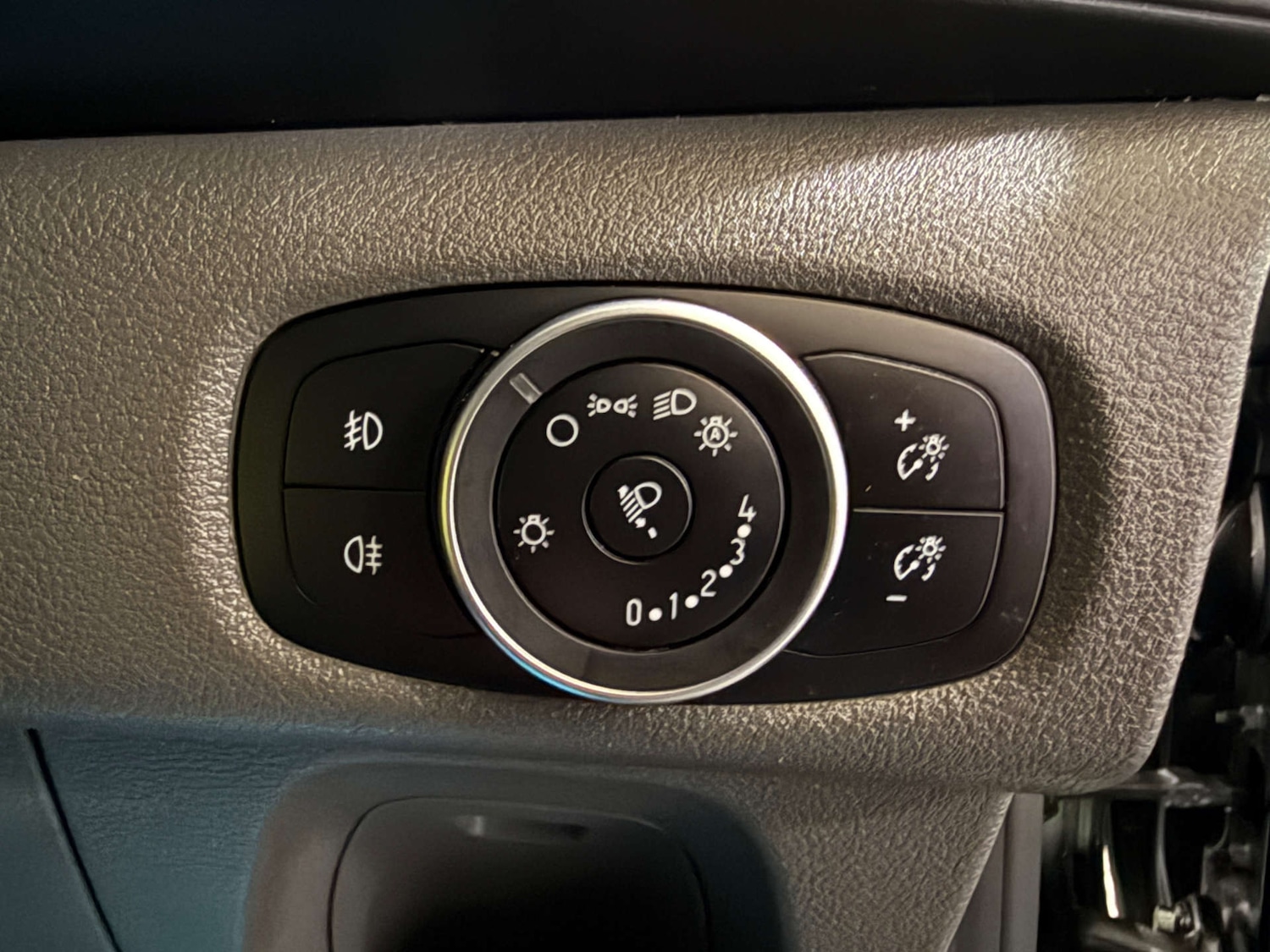 Used Ford Transit Custom 2023 for sale - 76910552: Photo 20