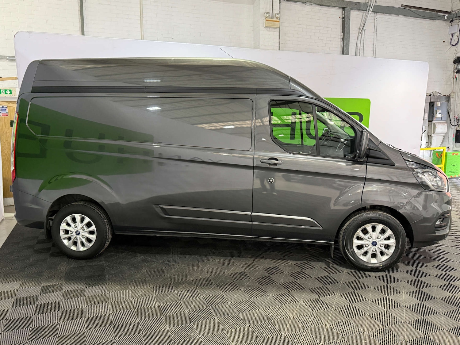 Used Ford Transit Custom 2023 for sale - 76910552: Photo 3