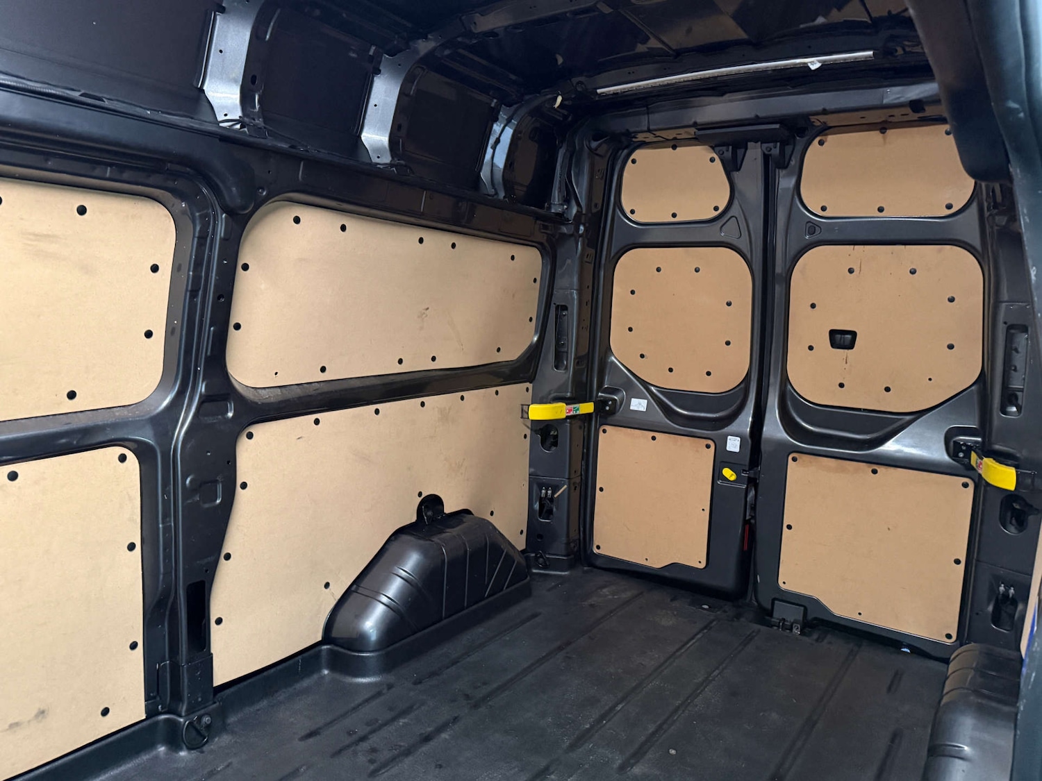 Used Ford Transit Custom 2023 for sale - 76910552: Photo 42