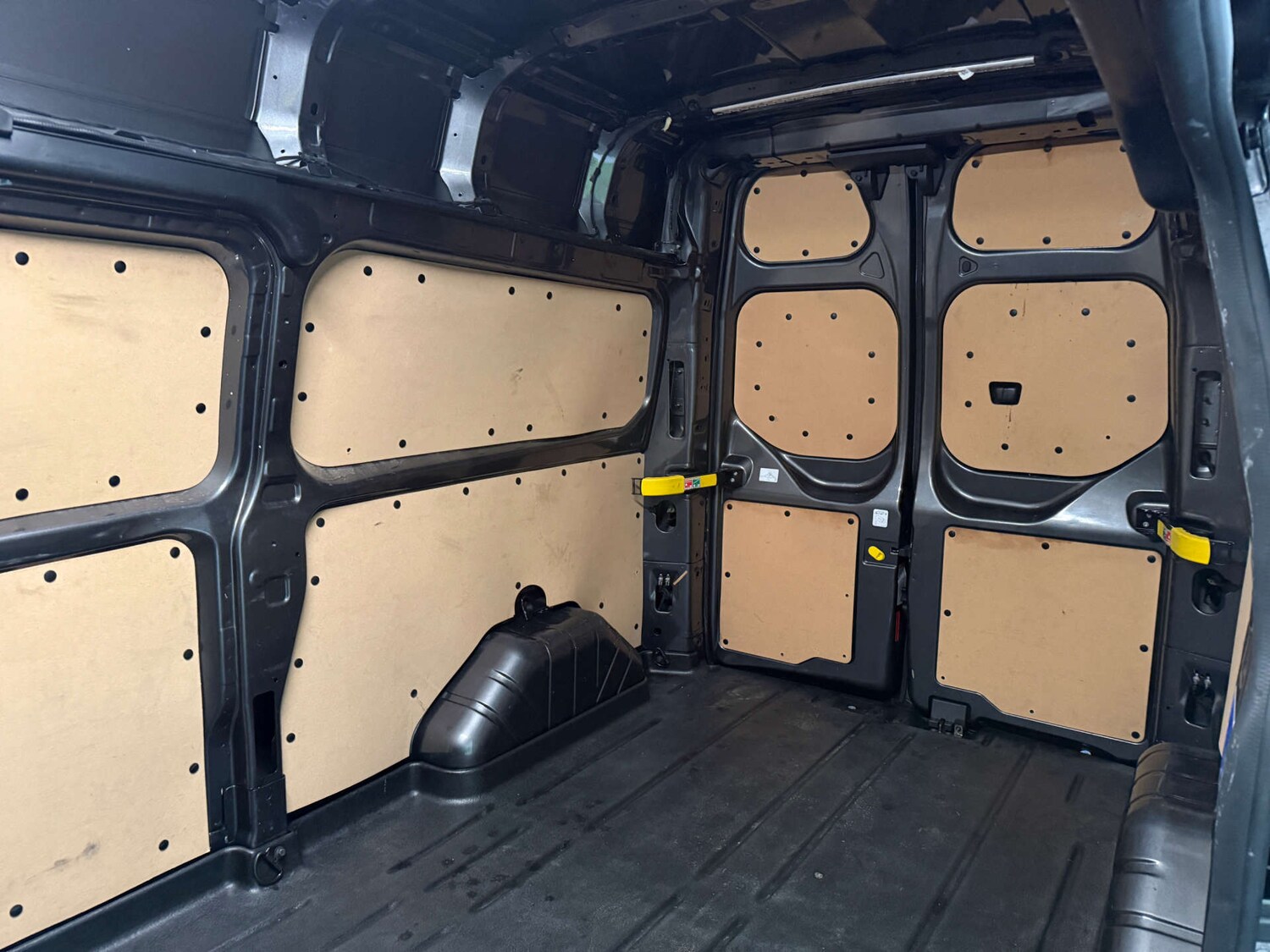 Used Ford Transit Custom 2023 for sale - 76910552: Photo 43