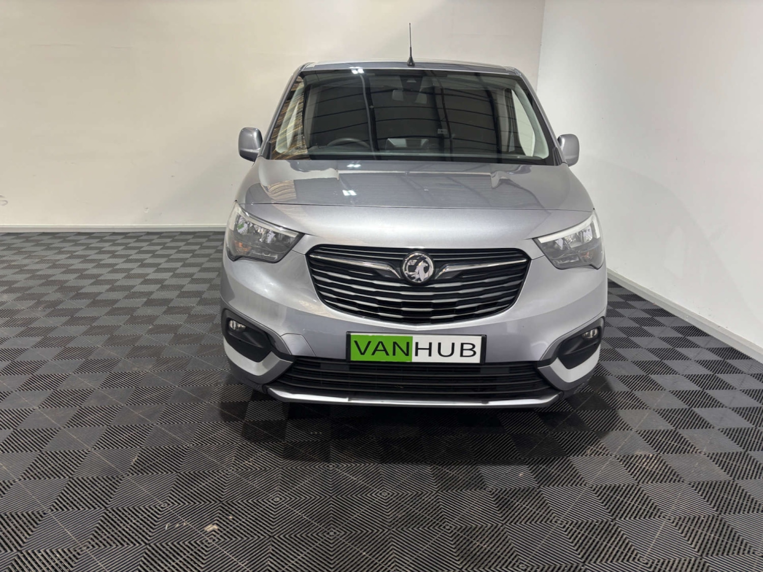 Used Vauxhall Combo 2021 for sale - 76601256: Photo 2