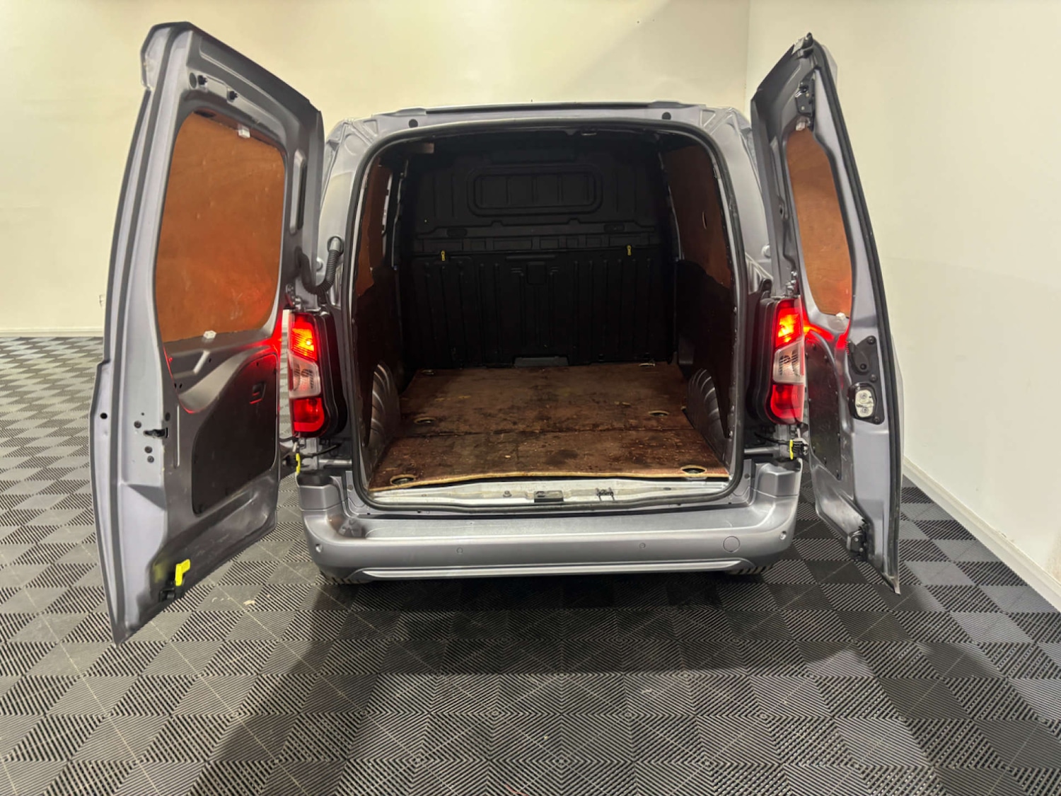 Used Vauxhall Combo 2021 for sale - 76601256: Photo 5