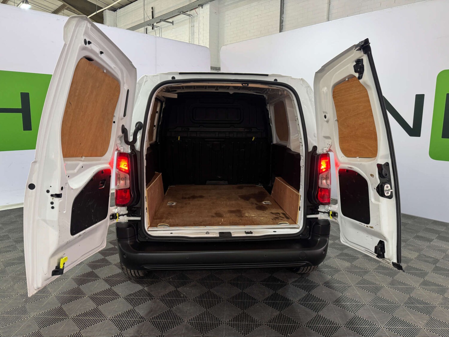 Used Citroen Berlingo 2020 for sale - 77765851: Photo 3