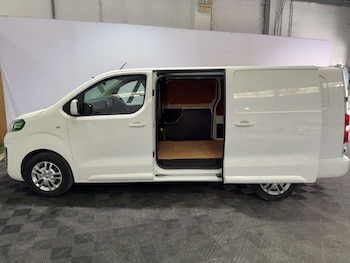Used Vauxhall Vivaro 2020 for sale - 76197204: Photo 4