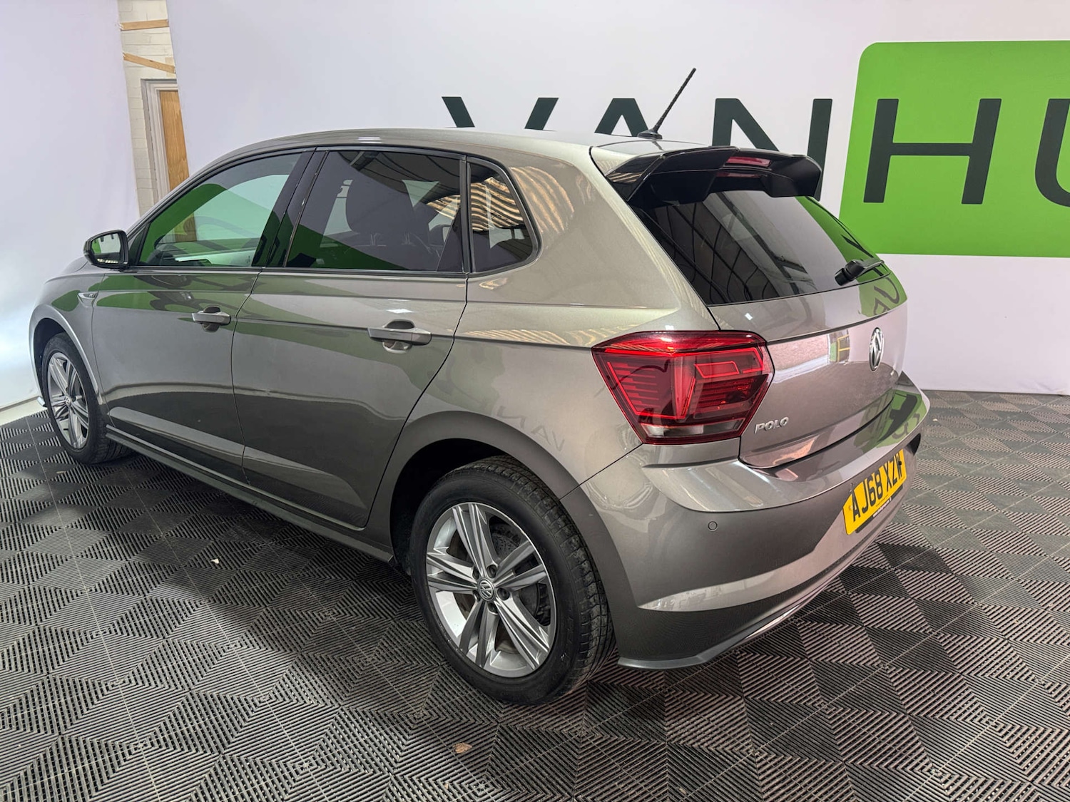 Used Volkswagen Polo 2019 for sale - 77640561: Photo 7