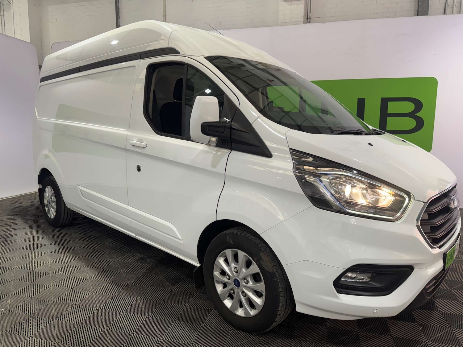 Used Ford Transit Custom 2023 for sale - 76601729: Photo 1