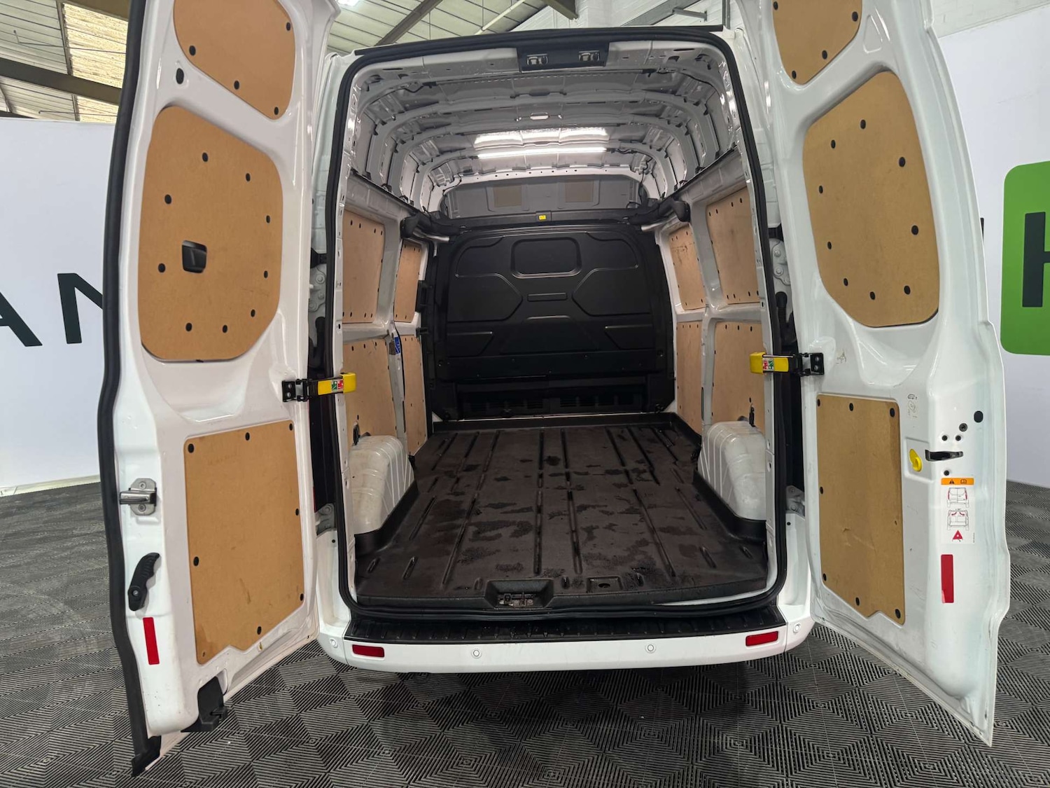 Used Ford Transit Custom 2023 for sale - 76601729: Photo 22