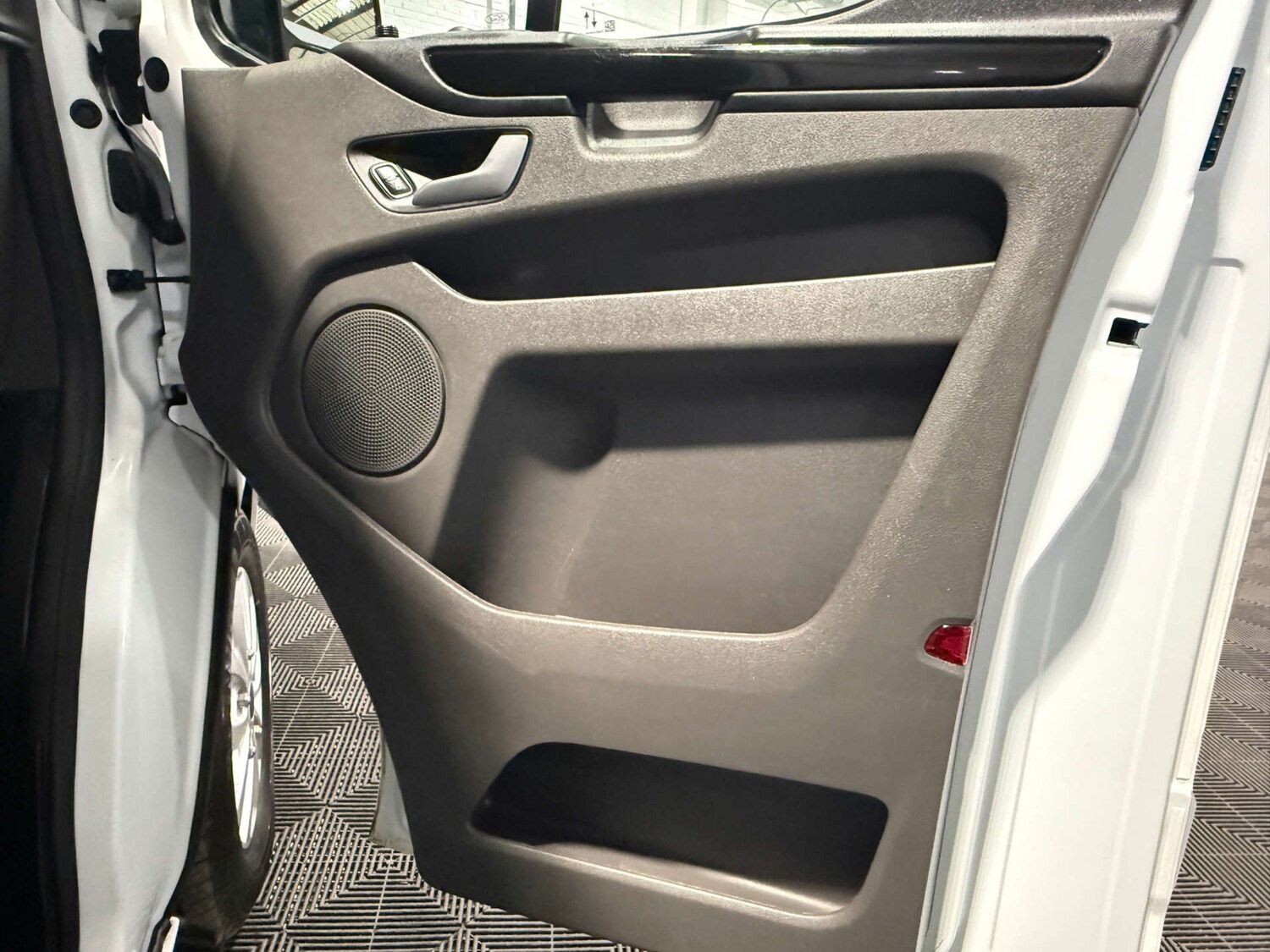 Used Ford Transit Custom 2023 for sale - 76601729: Photo 52