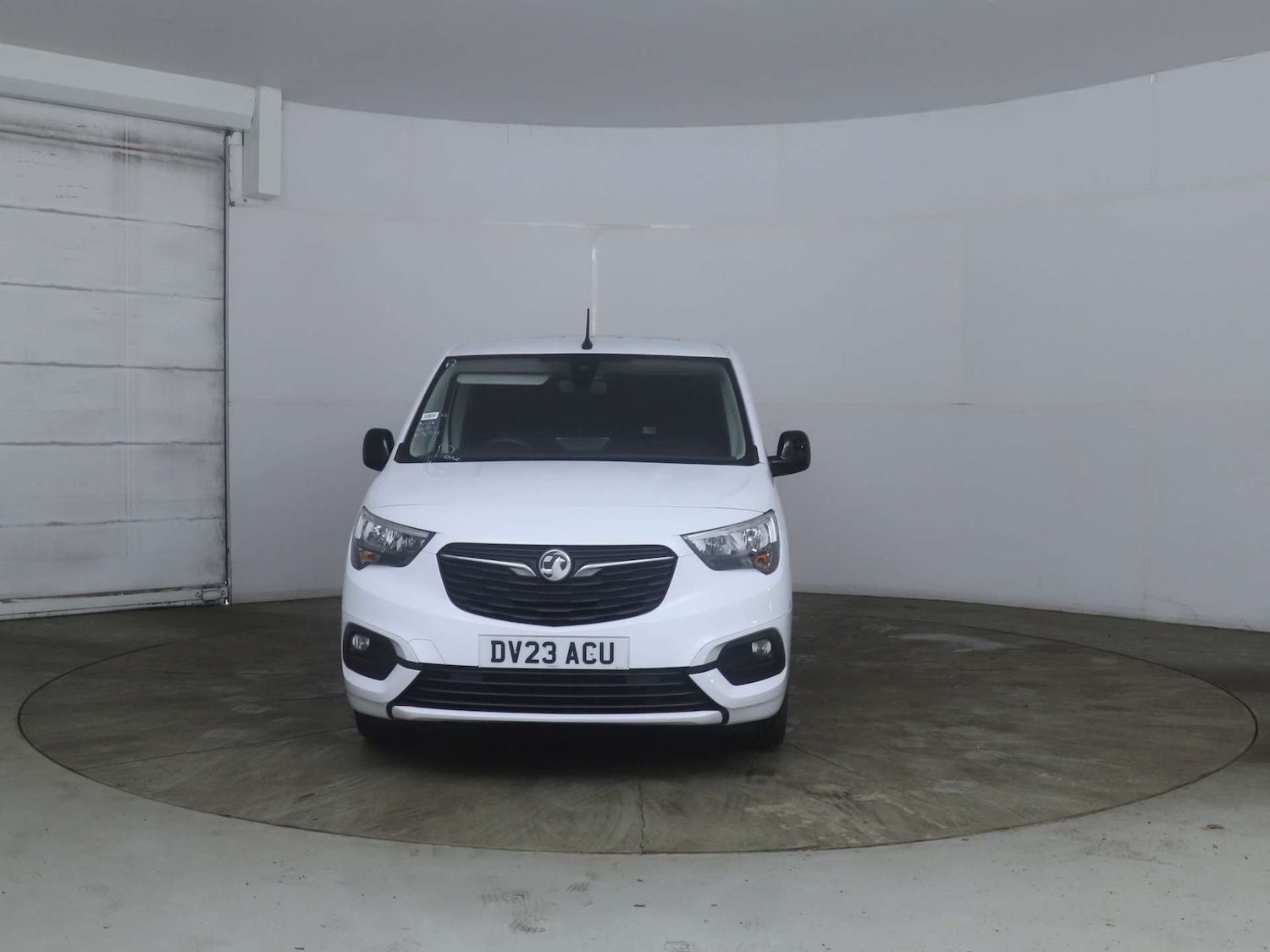 Used Vauxhall Combo 2023 for sale - 76863446: Photo 2