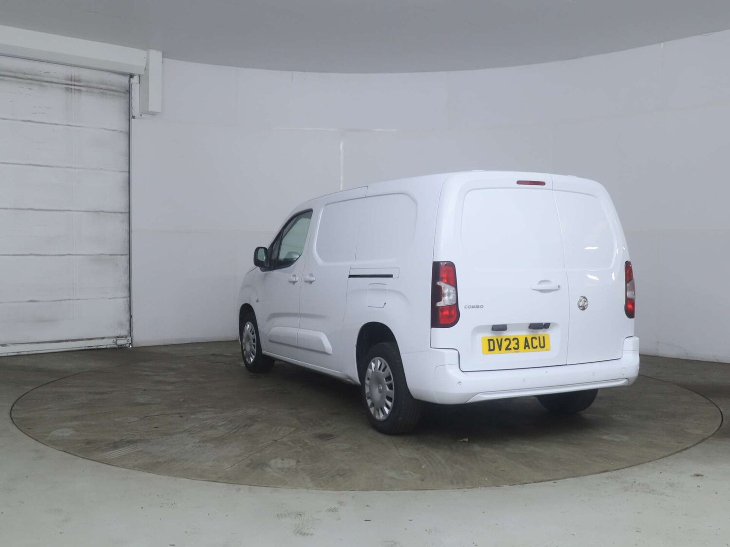 Used Vauxhall Combo 2023 for sale - 76863446: Photo 4
