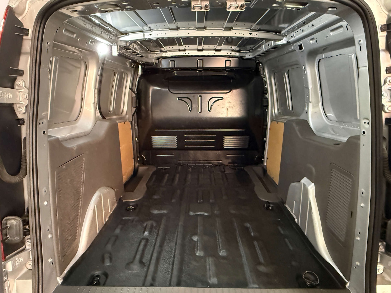 Used Ford Transit Connect 2023 for sale - 77531856: Photo 45