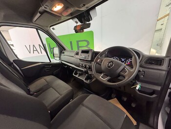 Used Renault Master 2023 for sale - 78941448: Photo