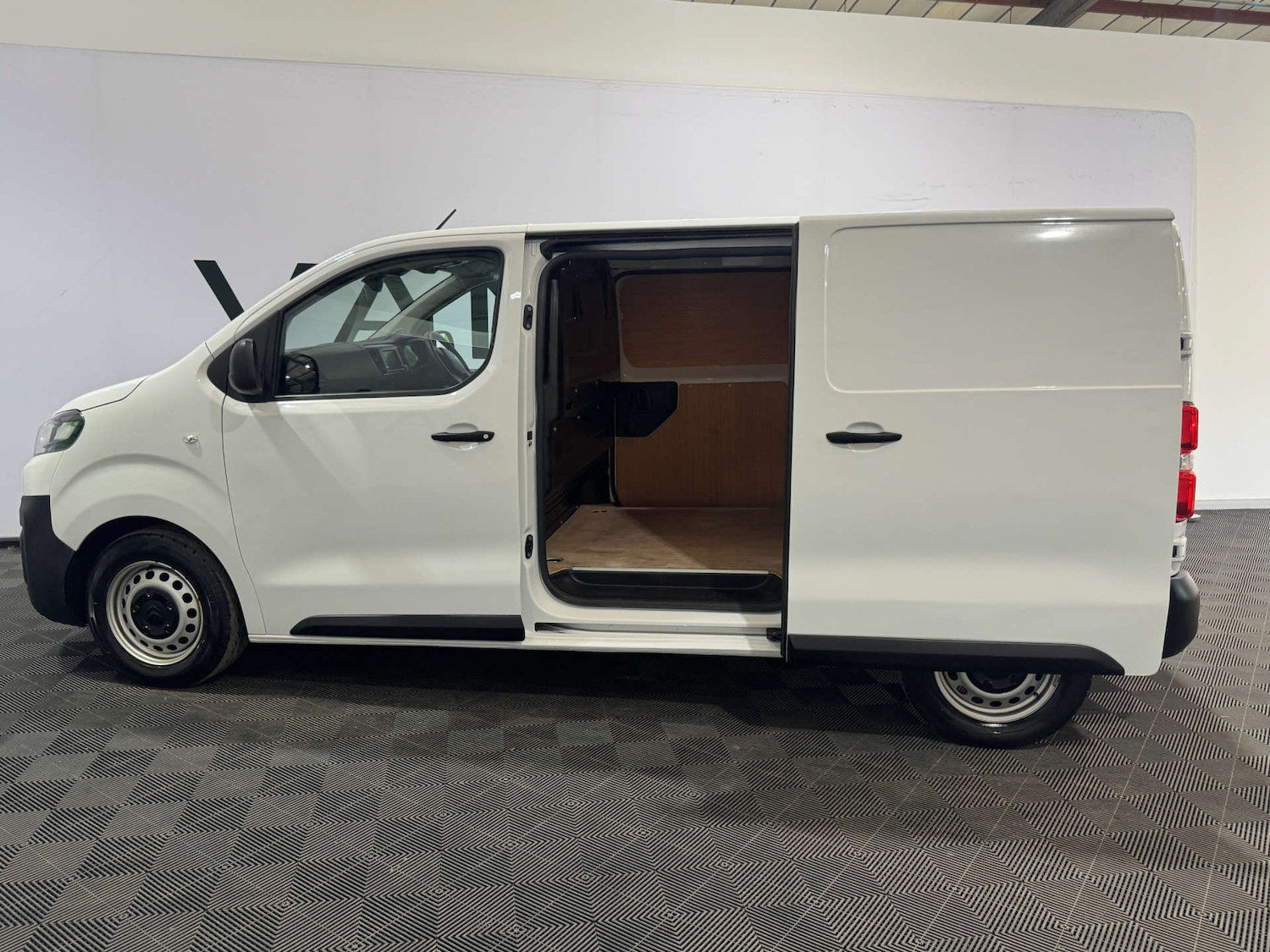 Used Citroen Dispatch 2023 for sale - 77326063: Photo 4