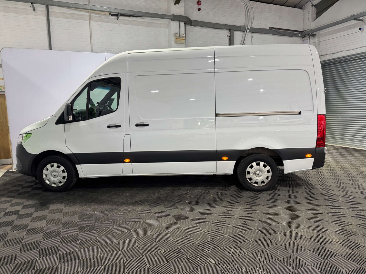 Used Mercedes-Benz Sprinter 2023 for sale - 78000657: Photo 3