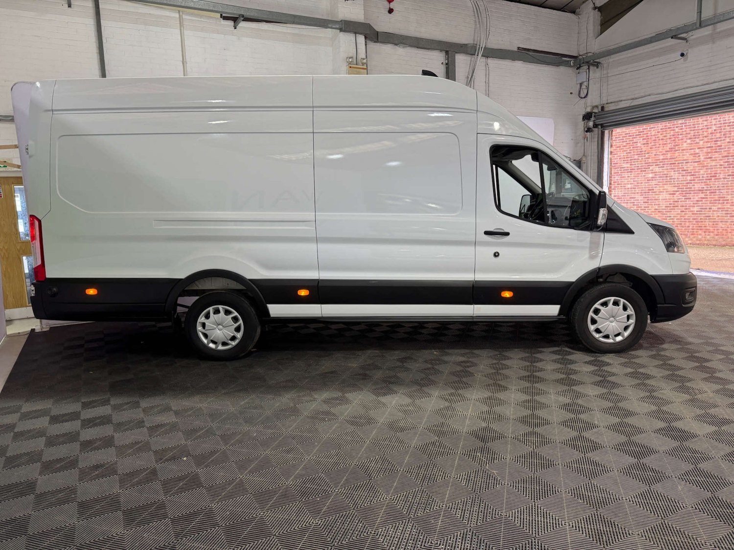 Used Ford Transit 2024 for sale - 77449526: Photo 10