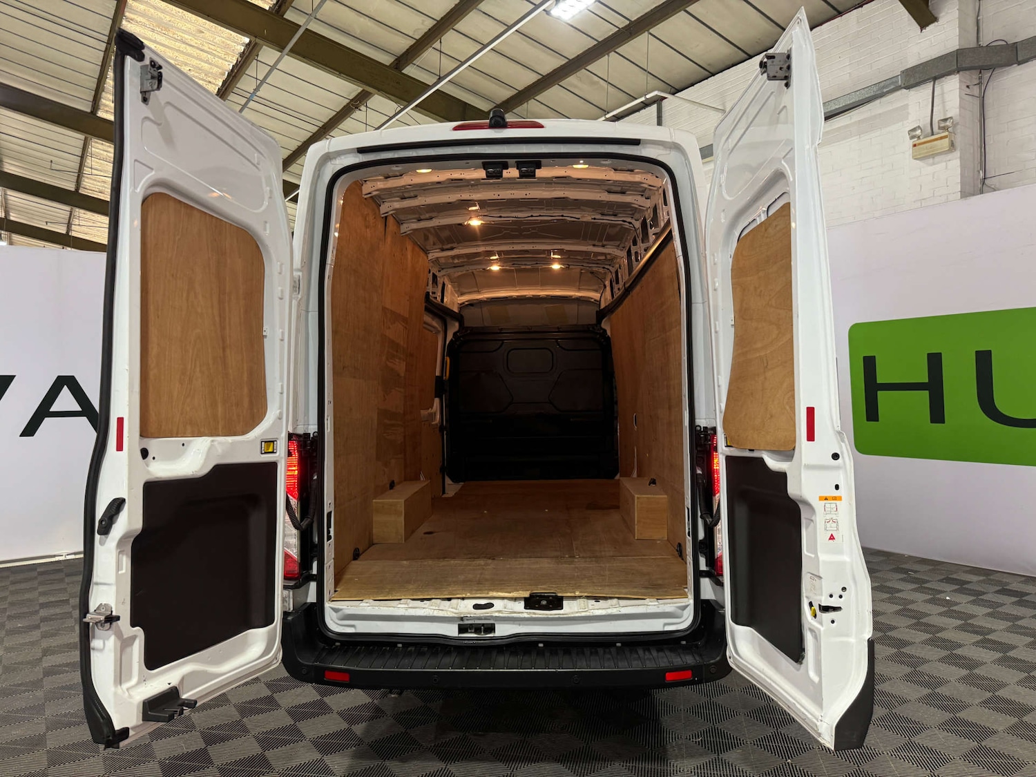 Used Ford Transit 2024 for sale - 77449526: Photo 35