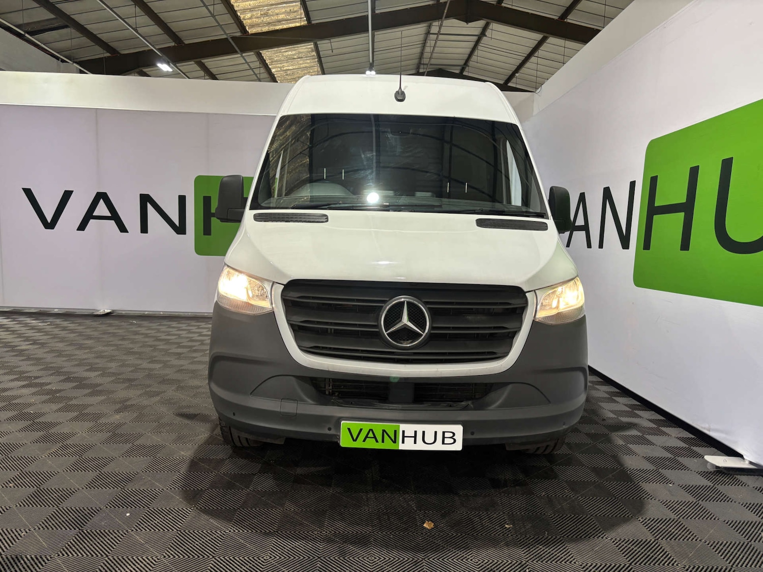 Used Mercedes-Benz Sprinter 2023 for sale - 76653950: Photo 2