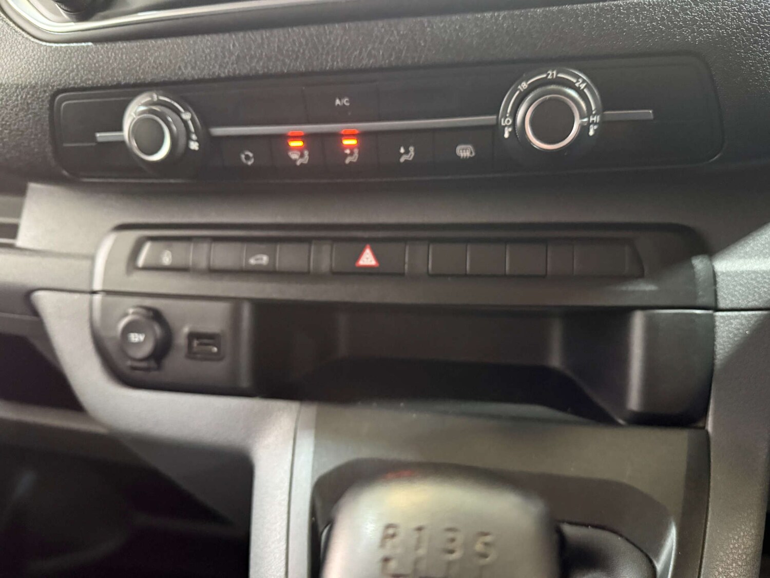 Used Vauxhall Vivaro 2020 for sale - 76601870: Photo 11