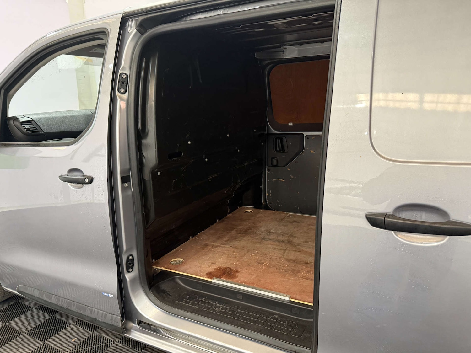 Used Vauxhall Vivaro 2020 for sale - 76601870: Photo 25