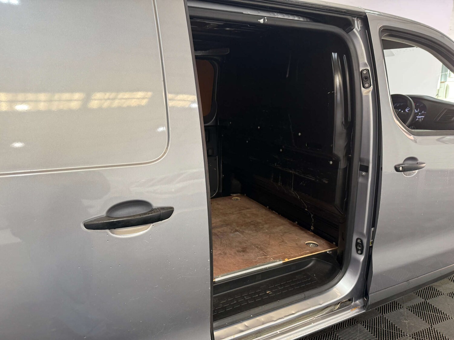 Used Vauxhall Vivaro 2020 for sale - 76601870: Photo 31