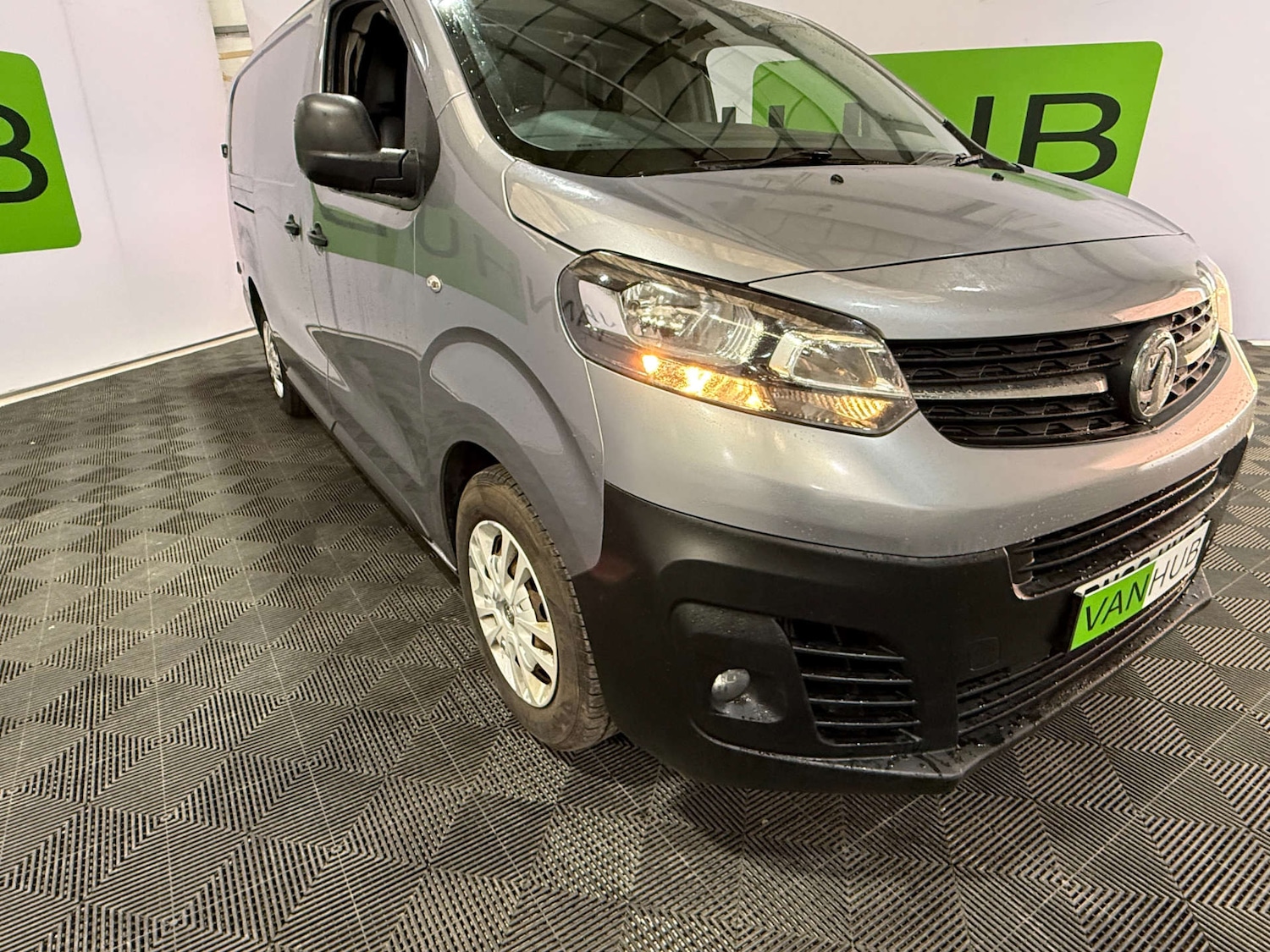 Used Vauxhall Vivaro 2020 for sale - 76601870: Photo 4