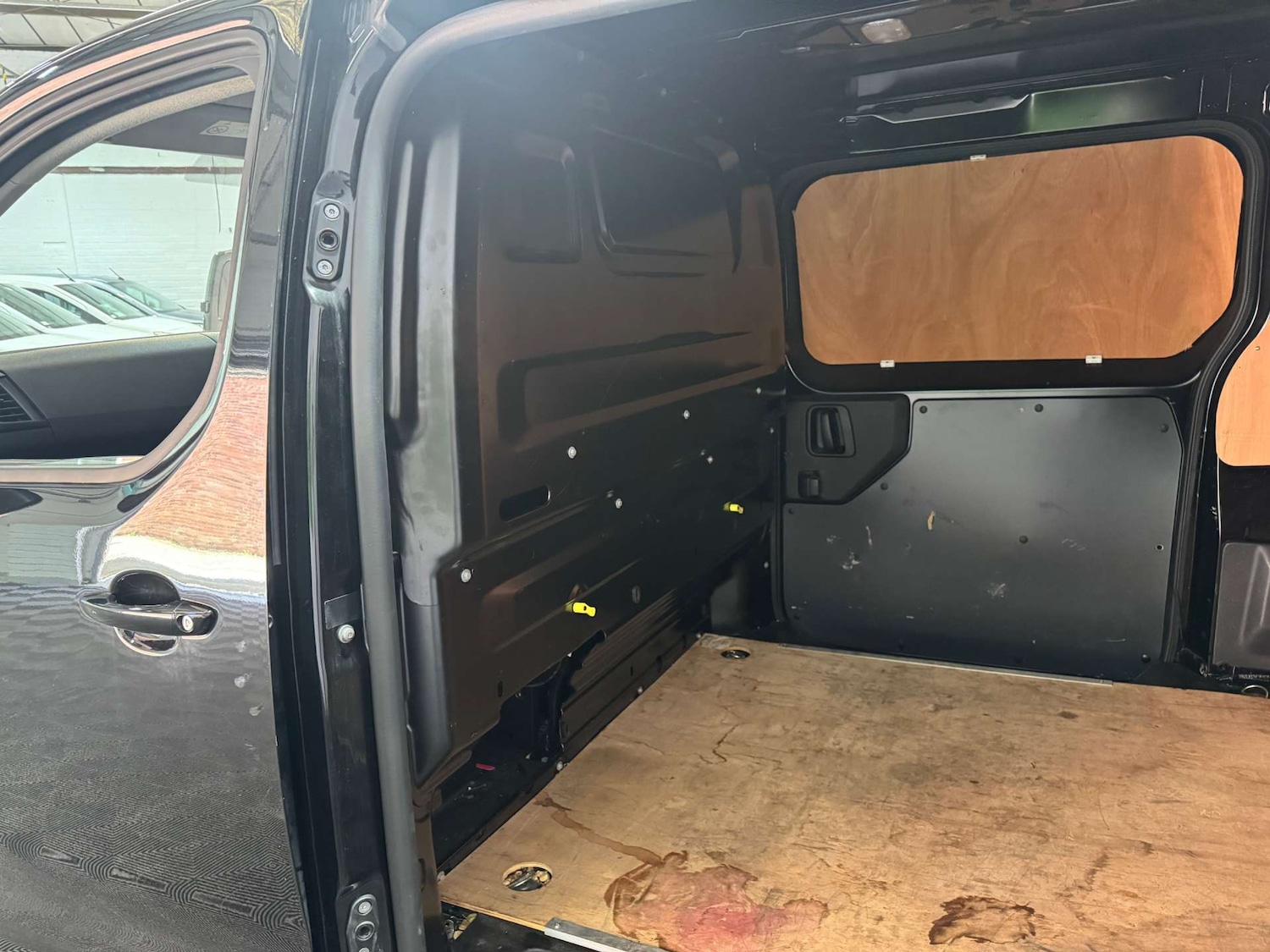 Used Vauxhall Vivaro 2023 for sale - 76404400: Photo 31