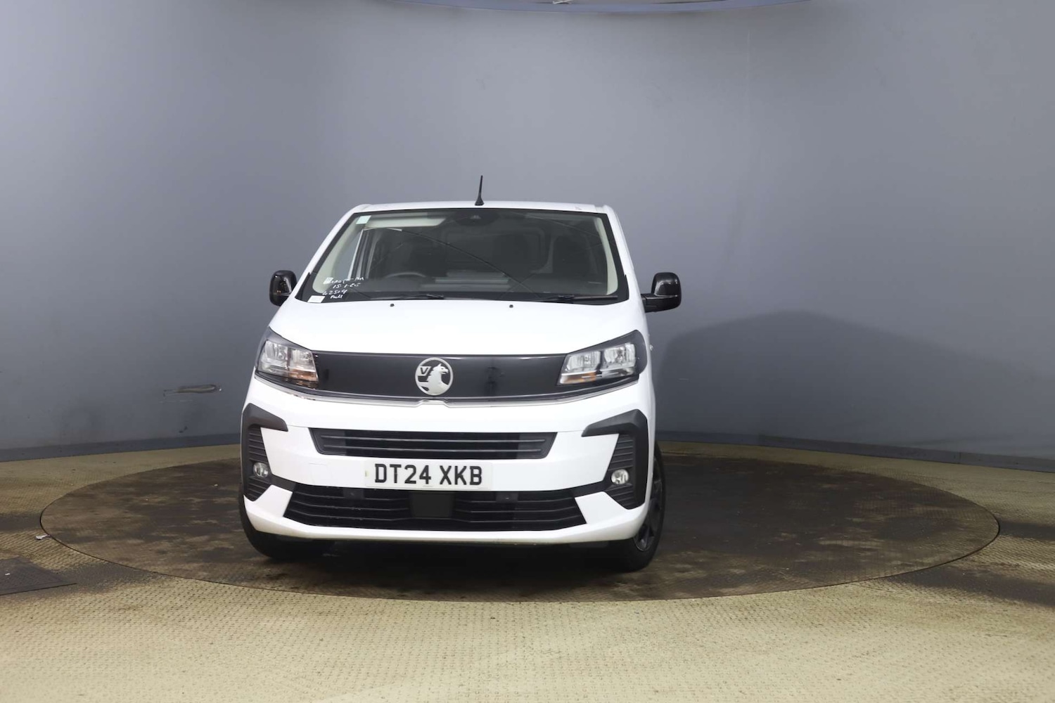 Used Vauxhall Vivaro 2024 for sale - 77272740: Photo 3