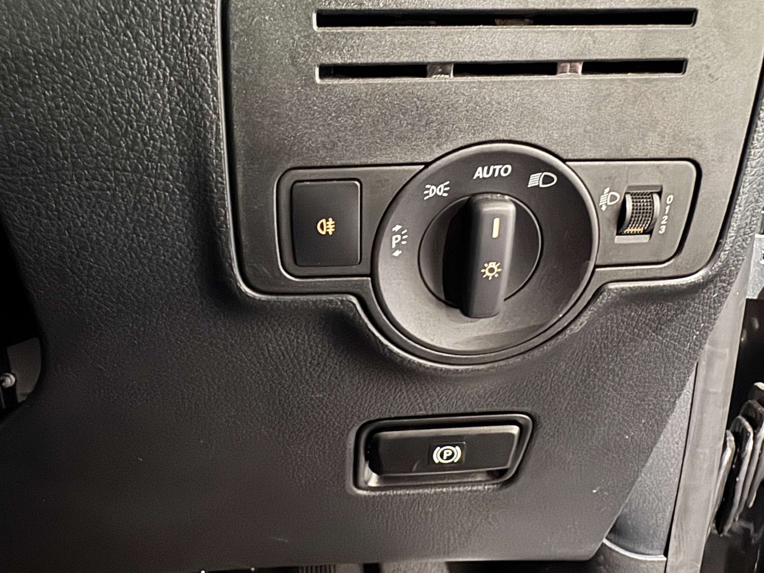 Used Mercedes-Benz Vito 2024 for sale - 76602015: Photo 8