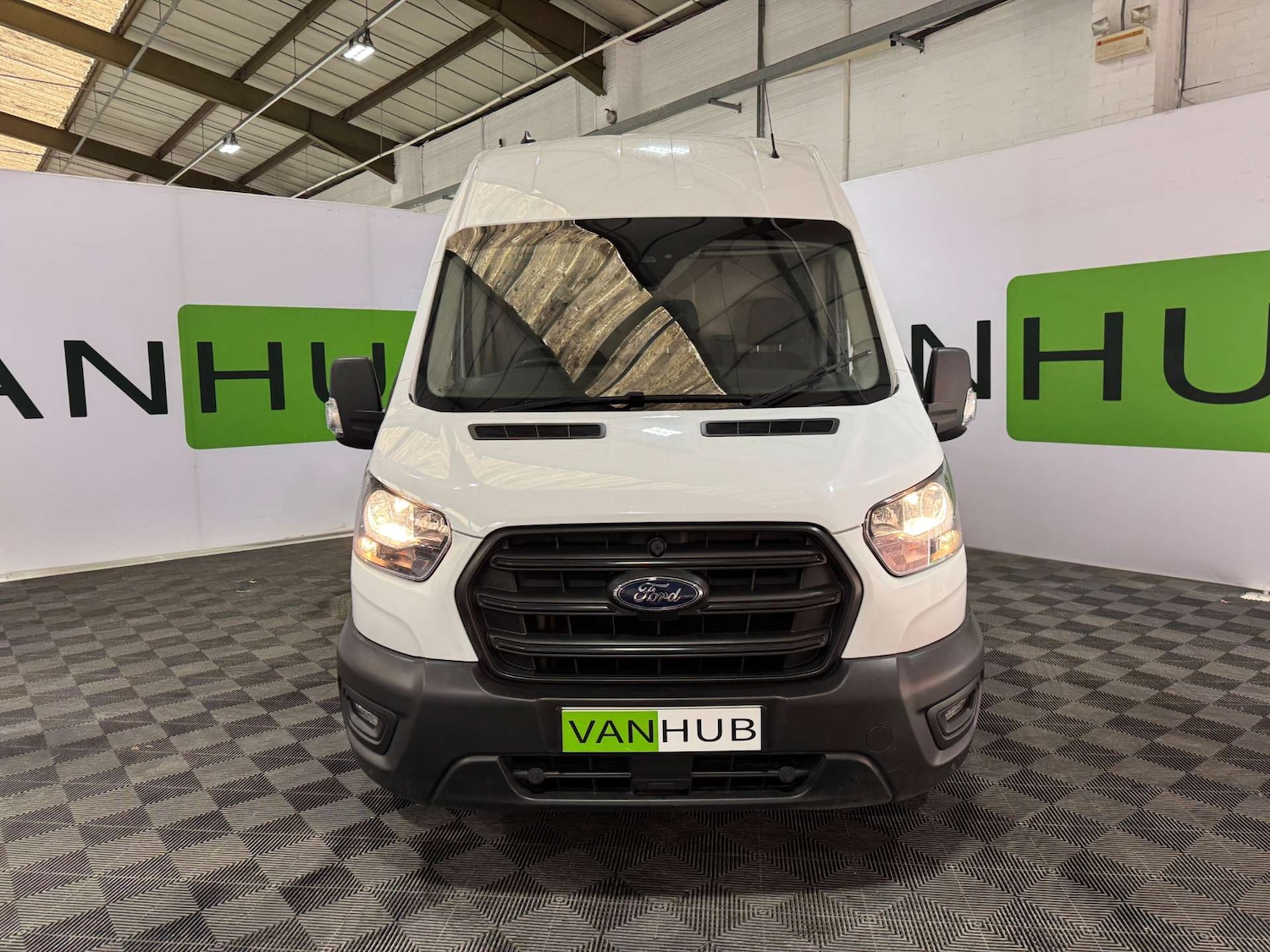 Used Ford Transit 2024 for sale - 76749836: Photo 2