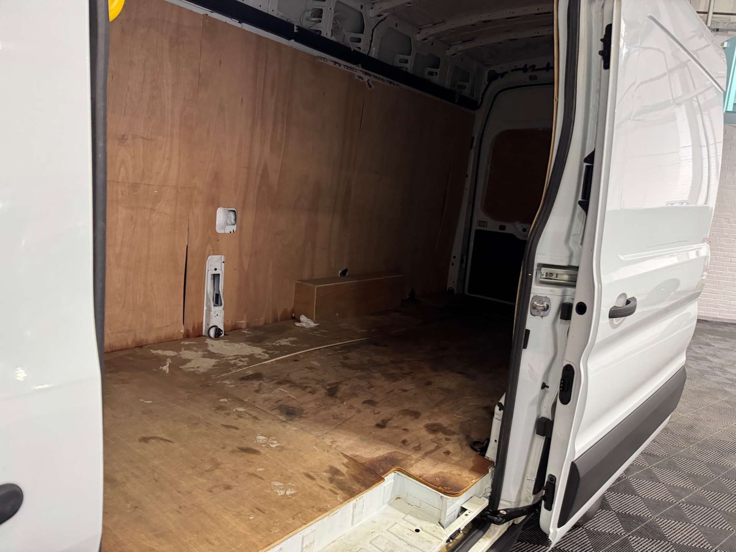 Used Ford Transit 2024 for sale - 76749836: Photo 24