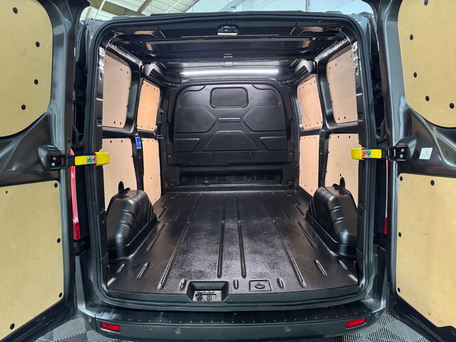 Used Ford Transit Custom 2023 for sale - 77262752: Photo 37