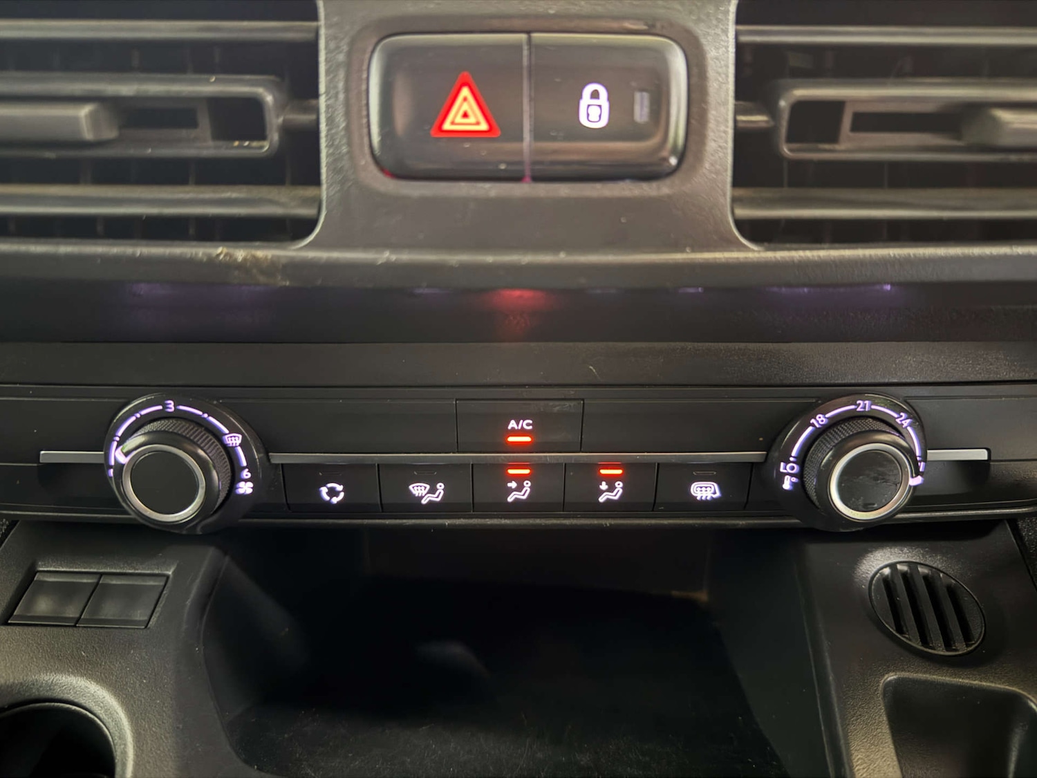 Used Vauxhall Combo 2020 for sale - 76878098: Photo 41