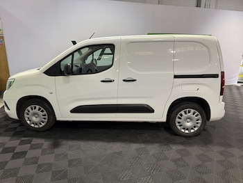 Used Vauxhall Combo 2020 for sale - 76878098: Photo