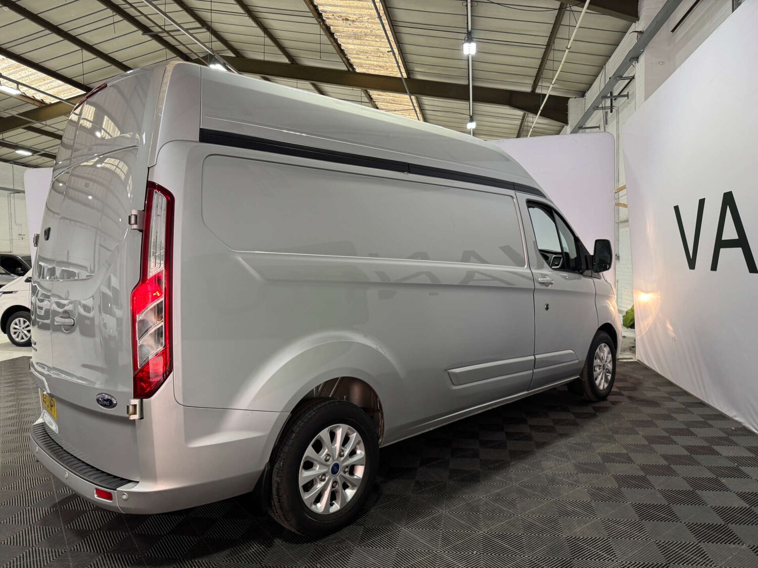 Used Ford Transit Custom 2023 for sale - 77676601: Photo 10