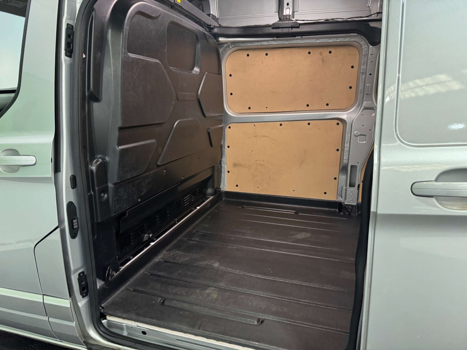 Used Ford Transit Custom 2023 for sale - 77676601: Photo 25