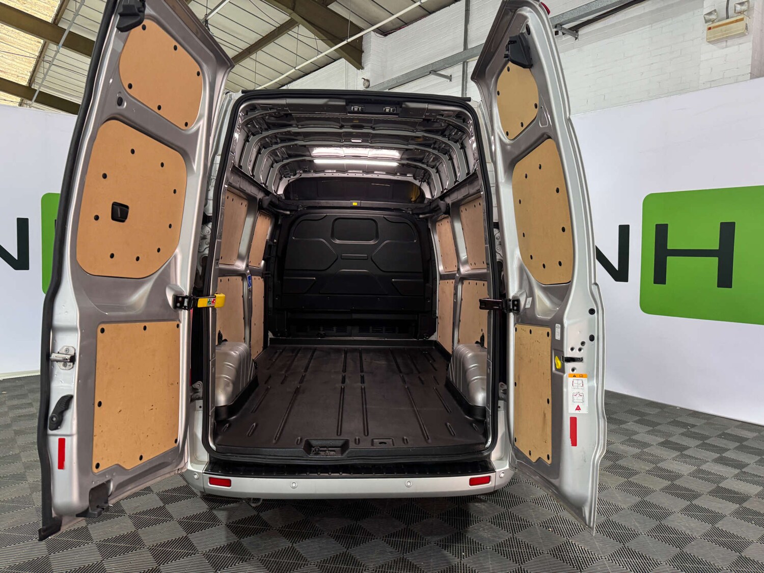 Used Ford Transit Custom 2023 for sale - 77676601: Photo 26