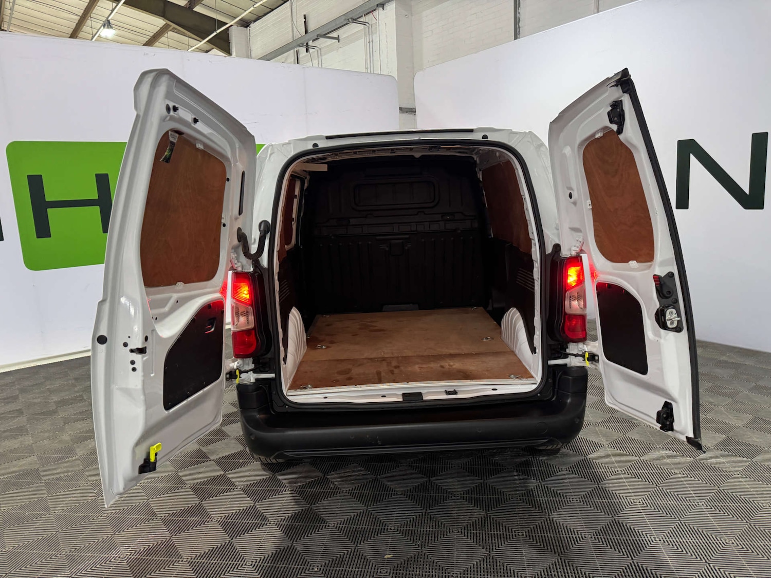 Used Vauxhall Combo 2022 for sale - 77802735: Photo 29