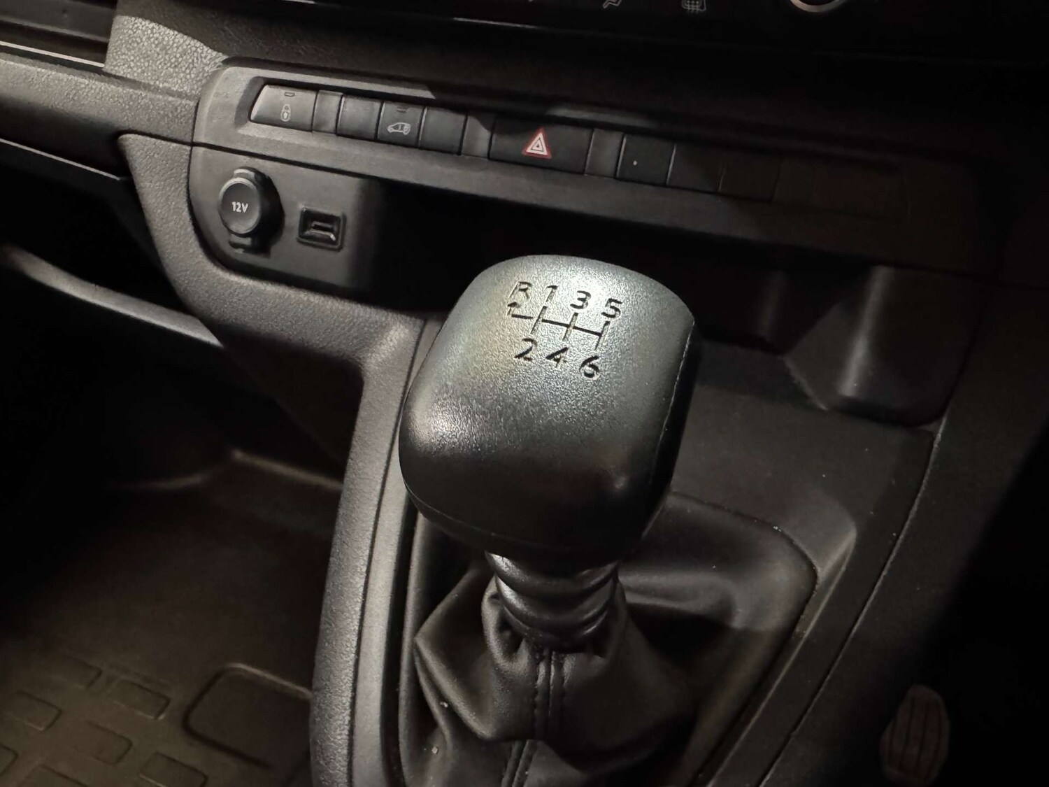 Used Peugeot Expert 2023 for sale - 75777868: Photo 14
